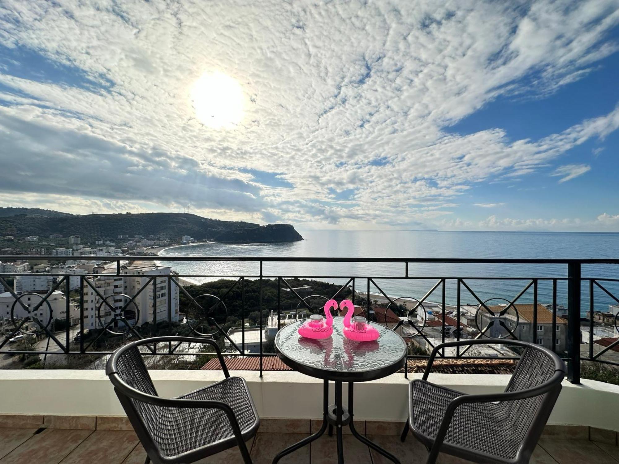 Roumers Himara Exterior photo