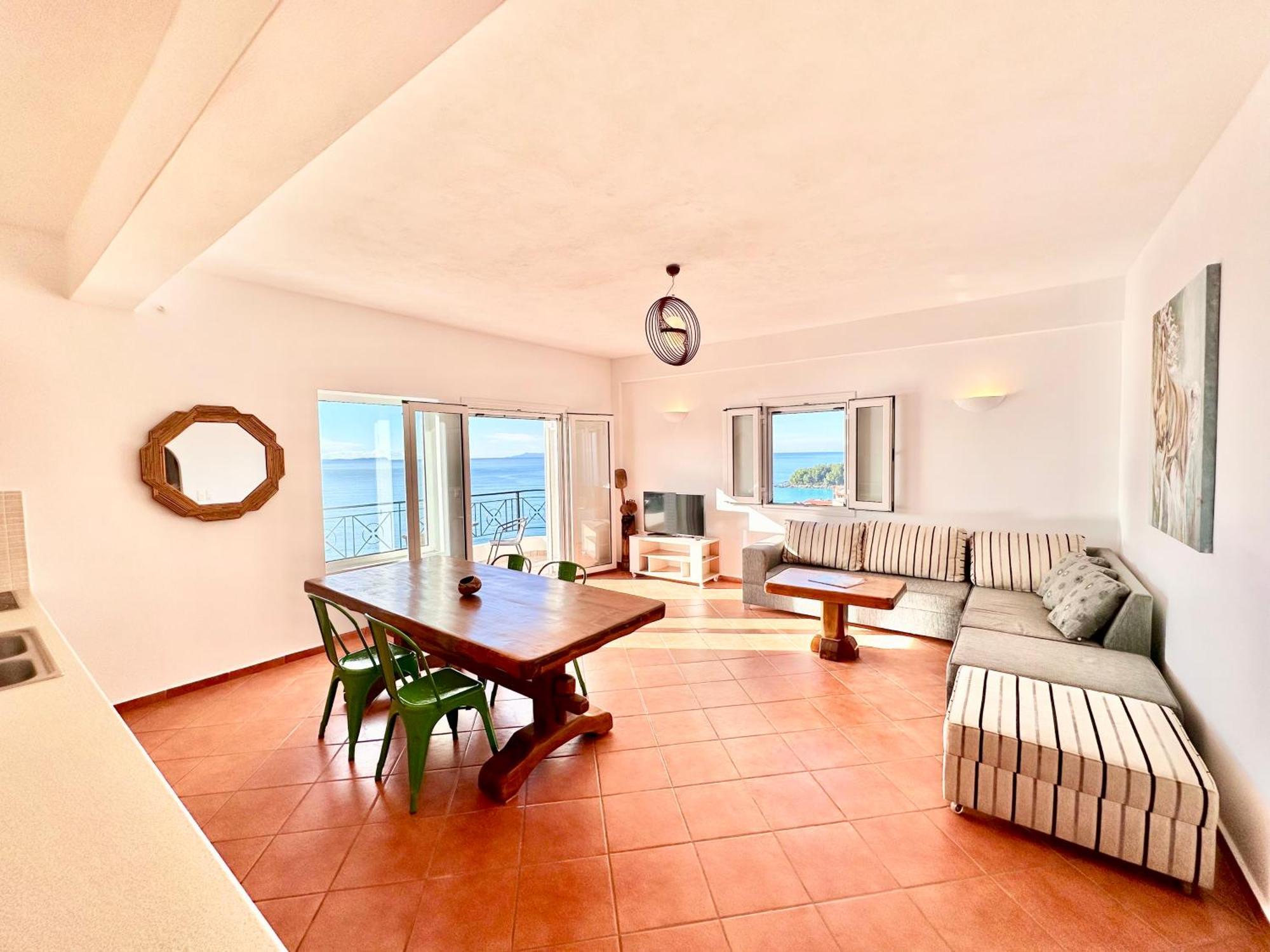 Roumers Himara Exterior photo